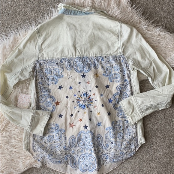 NWT Free People star back chambray shirt Sz S - Picture 2 of 5